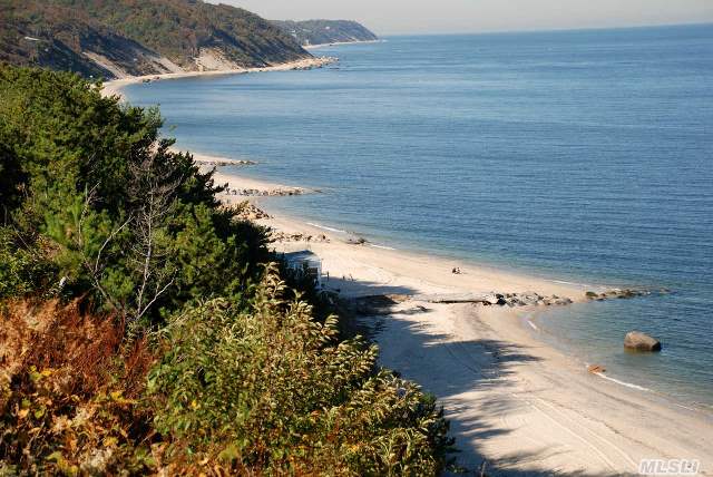 2 Cliff Way