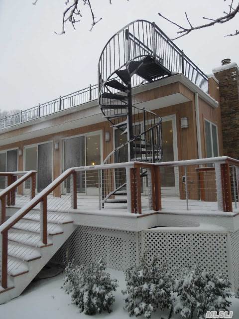 2 Cliff Way