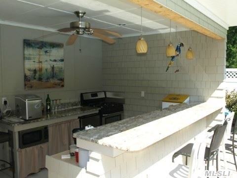 355 Windjammer Dr