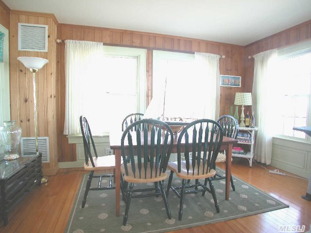 5425 Nassau Point Rd