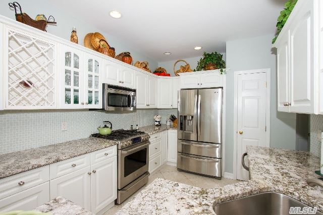 10 Tall Tree Cir