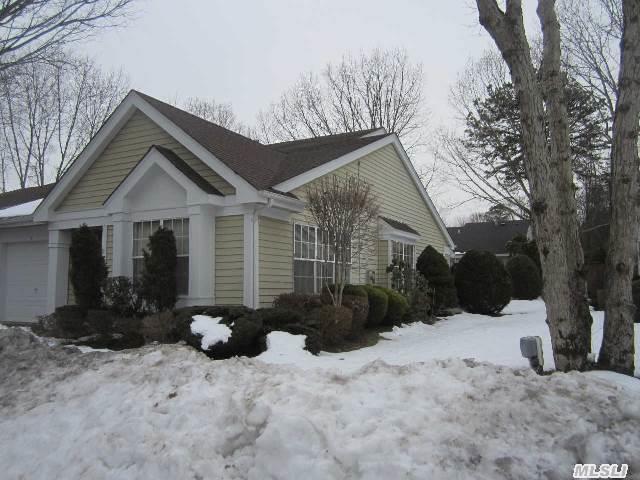 11 Cutchogue Ct