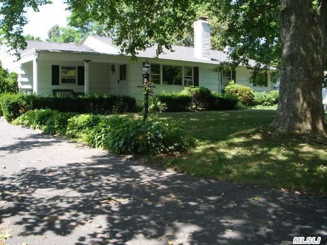 11 Lockitt Dr