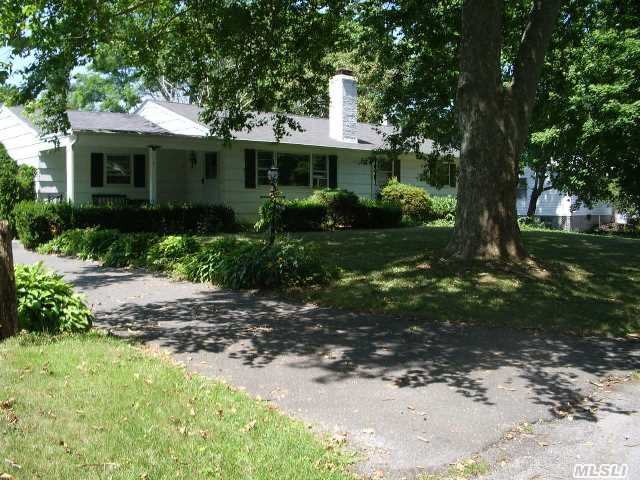 11 Lockitt Dr