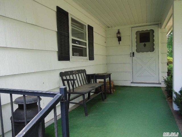 11 Lockitt Dr