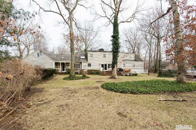22 Laurel Hollow