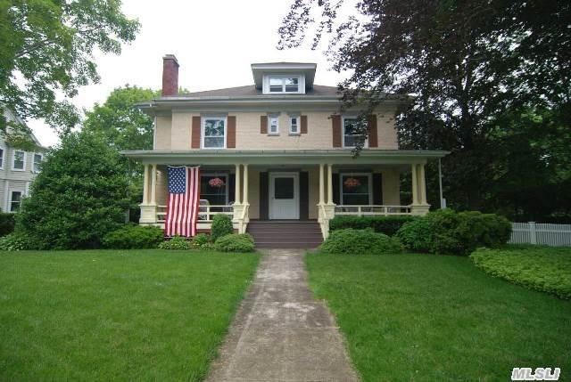 315 Maple Ln