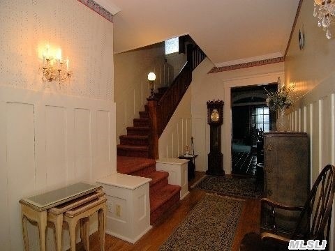 315 Maple Ln