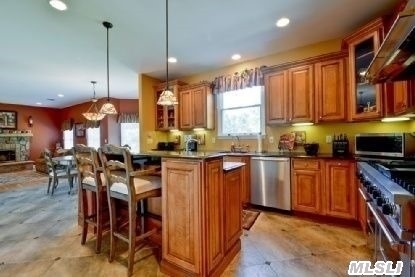 315 Richmond Ln