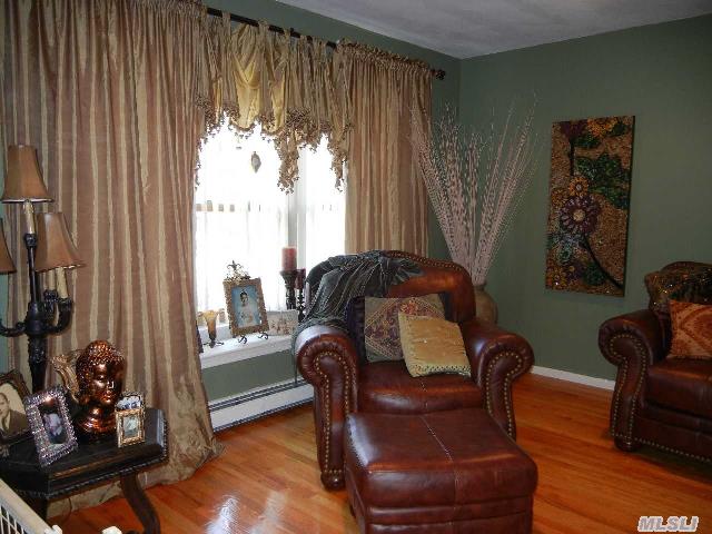 44 Forest Dr