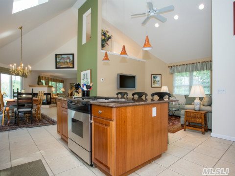 700 Beebe Dr