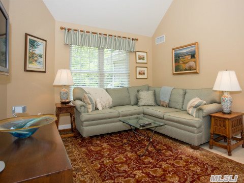 700 Beebe Dr