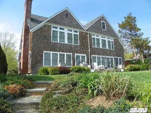 1423 Peconic Bay Blvd