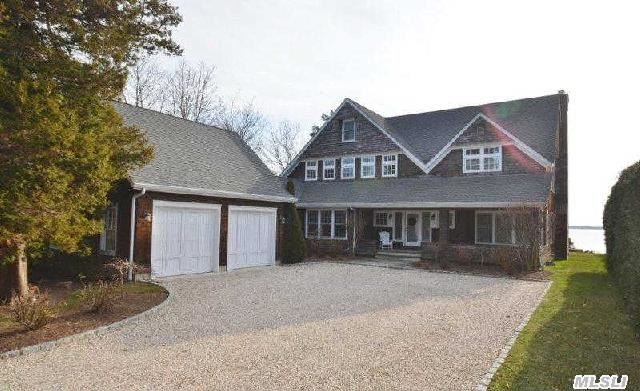1423 Peconic Bay Blvd