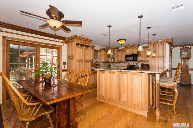 305 Leeward Dr