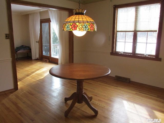 550 Bennetts Pond Ln