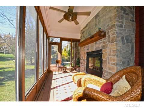 555 Jacksons Landing Rd