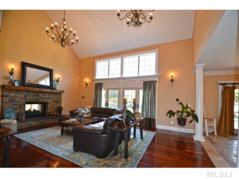 555 Jacksons Landing Rd