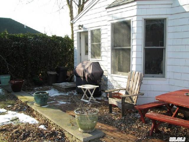 830(aka37) Wilmarth Ave