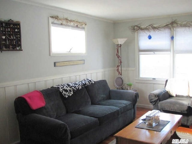 830(aka37) Wilmarth Ave