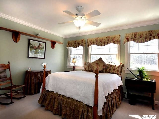 59 Trout Brook Ln