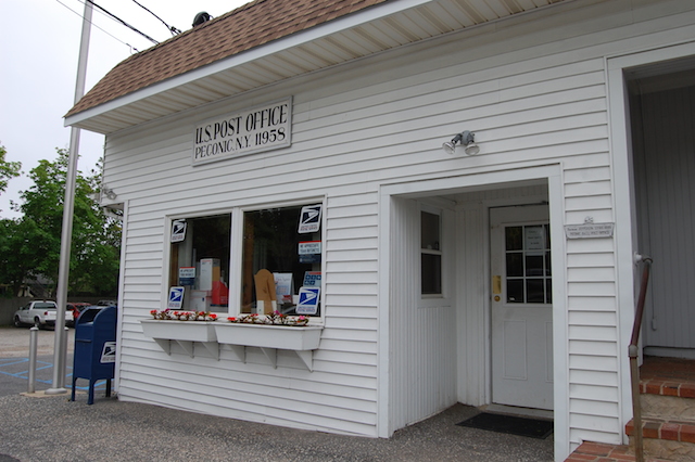 Peconic, 2575 Peconic Lane (Credit: Vera Chinese)