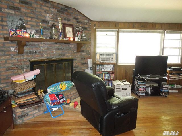 11 Lockitt Dr