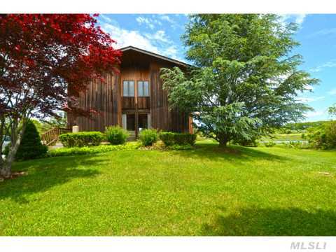 1235 Wells Rd
