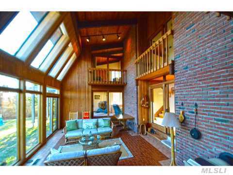 1235 Wells Rd