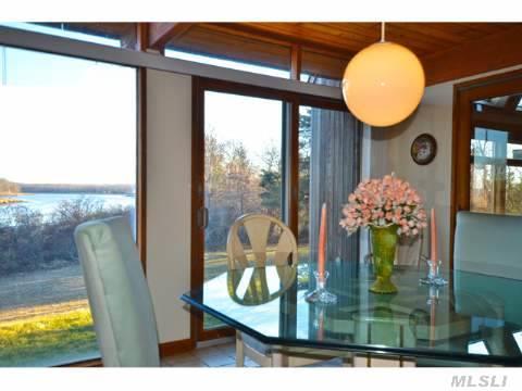 1235 Wells Rd