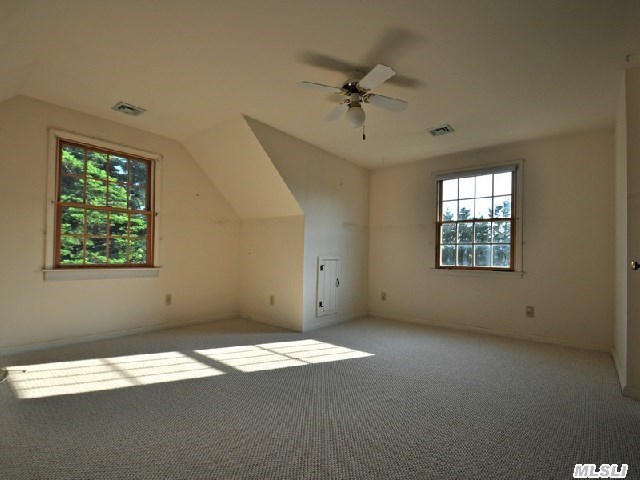 1265 Ryder Farm Ln