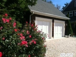 1423 Peconic Bay Blvd