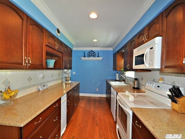 160 Alvahs Ln