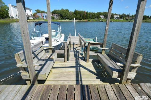 1865 Little Peconic B Ln