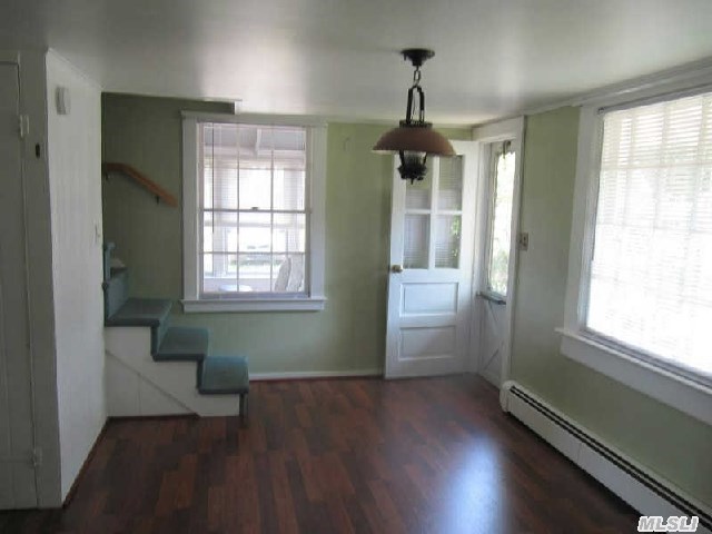 320 Lakeview Ter