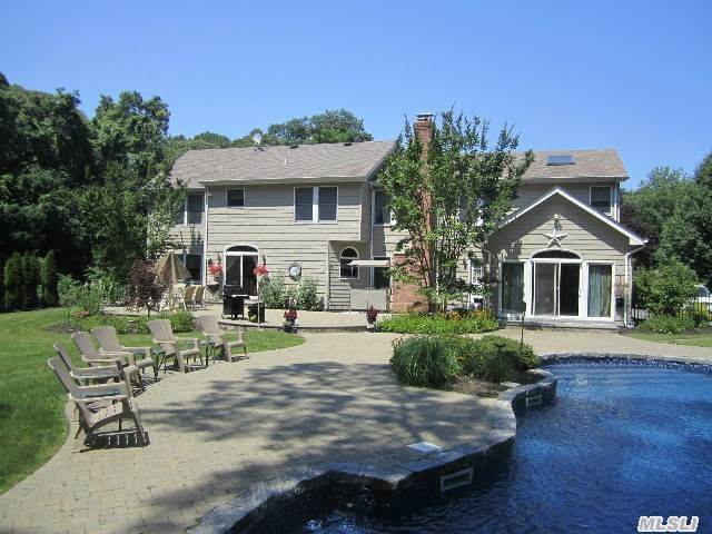 35 Dover Ct