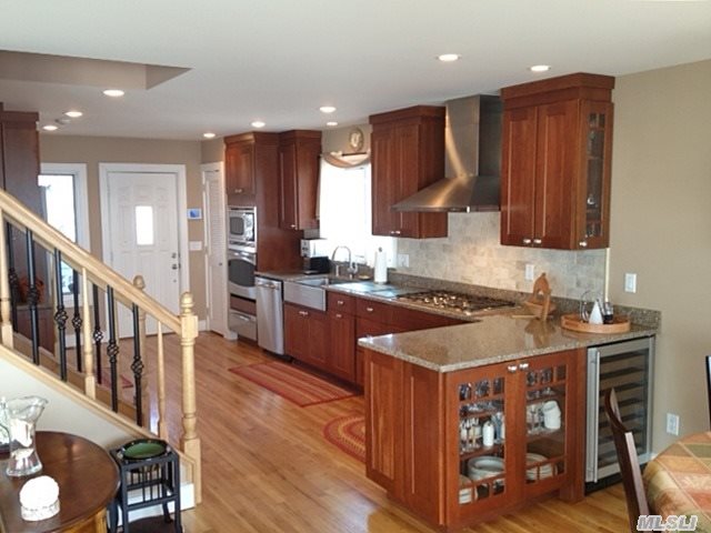 350 Rabbit Ln
