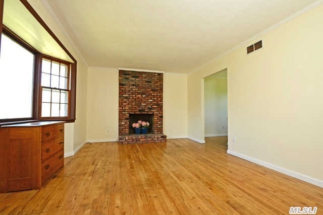 425 Marratooka Ln