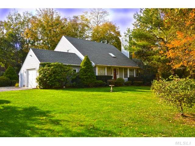 50 Indian Neck Ln