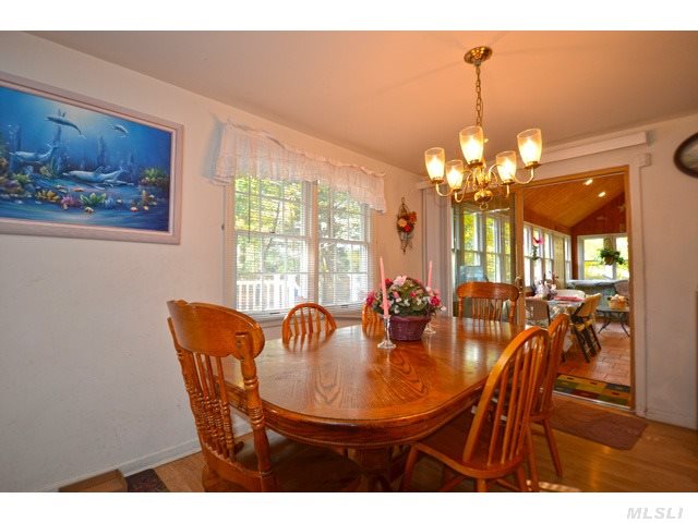 50 Indian Neck Ln