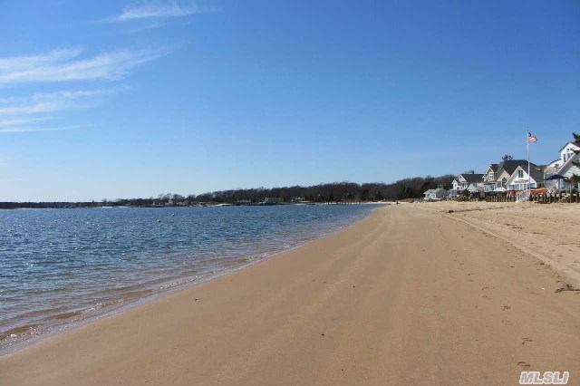 525 Peconic Bay Blvd