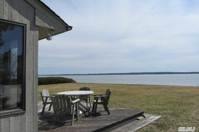 525 Peconic Bay Blvd