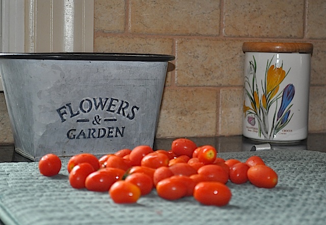 Breakfasts include fresh herbs and vegetables from the garden.
