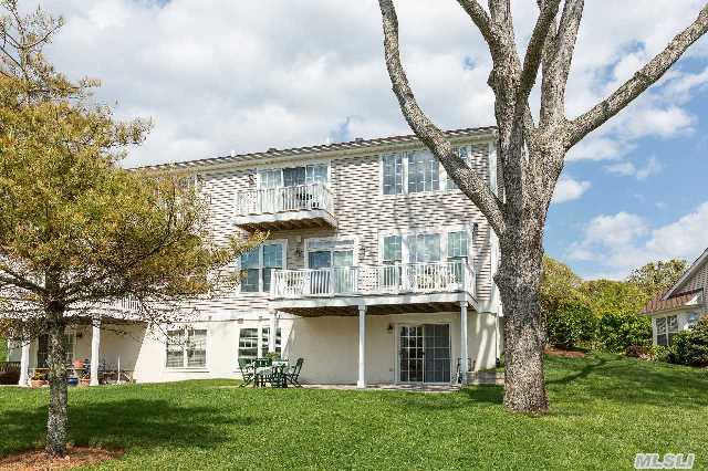 10 Tall Tree Cir
