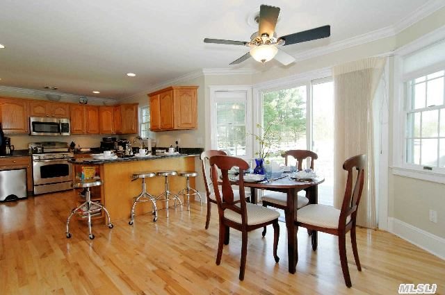 1120 Willow Dr