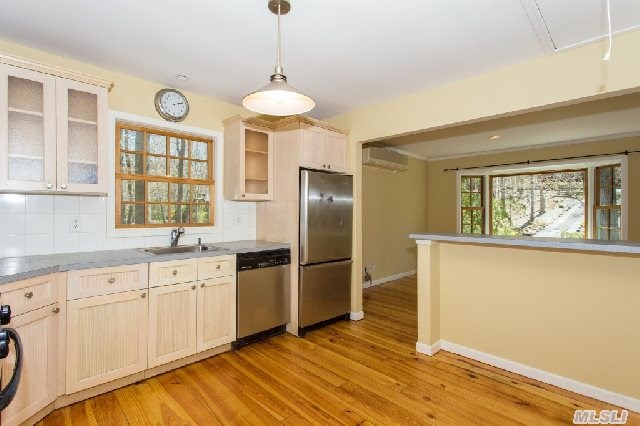 1175 Haywaters Rd
