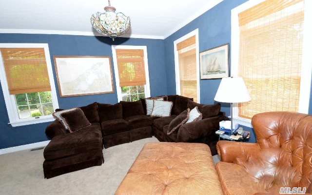 130 Willis Creek Dr