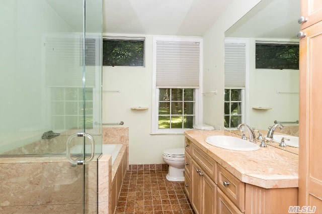 1320 Little Peconic B Rd