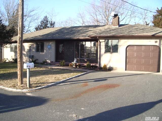 17 Locust St