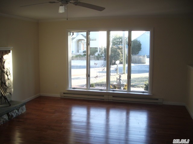 17 Locust St